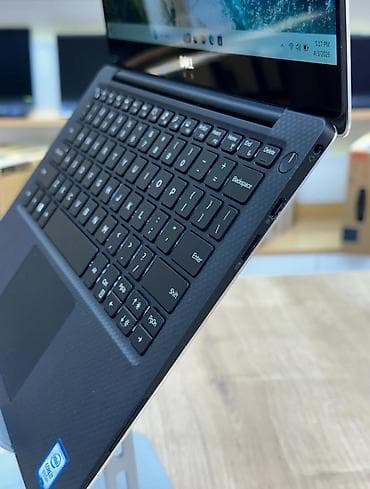 comp: Dell XPS, 13.3 ", Intel Core i7, 512 GB — 3