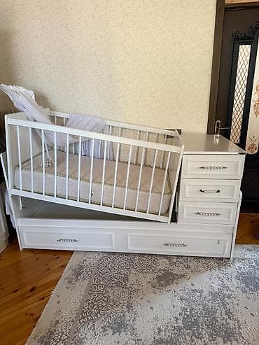 sok: Usaq beşiyi sokulur kravat olur teze kimidi — 2