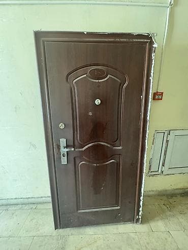 giris qapi: Giriş qapısı - Dizayn: 3 panelli relyefli ön səth, oval və dalğalı — 1