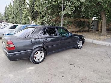 mercedes e280: Mercedes-Benz C-Class: 1.8 l | 1997 il Sedan — 2
