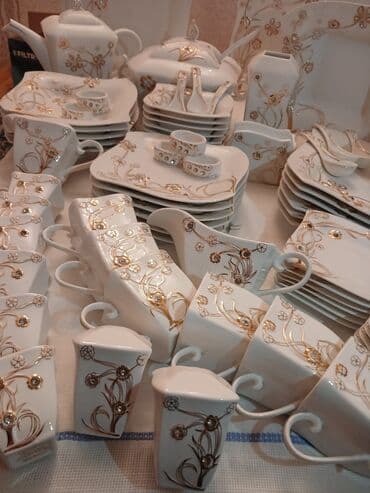 Çay dəstləri və servizlər: Nahar dəsti, rəng - Qızılı, Farfor — 1