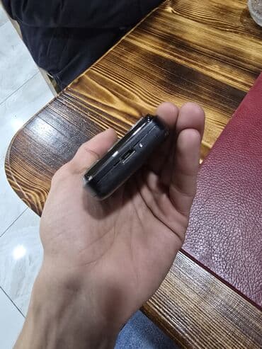 texno camon: Vertu Ti, rəng - Qara, Düyməli — 9