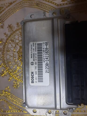 авто ремни: Avtomobilin mühərrik idarəetmə bloku (ECU) Bosch tərəfindən istehsal — 1