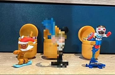 Kinder fiqurları hər biri 3 manata satılır. Киндер Фигурки каждый по 3