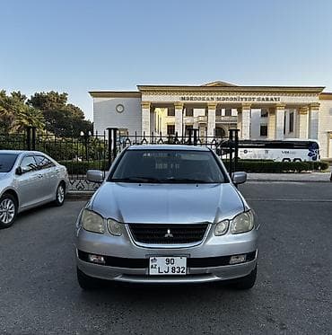 audi a7: Mitsubishi Airtrek (stansiya/wagon kuzov) – gümüşü rəng Texniki — 1