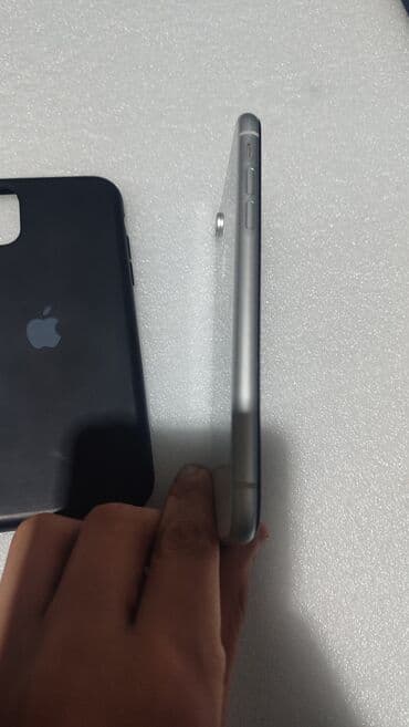 iphone xr 64 gb qiymeti: IPhone Xr, 128 GB, Ağ, Face ID, Simsiz şarj — 14