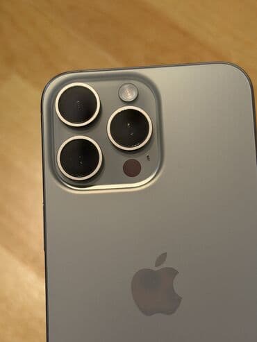 212 nomre: IPhone 15 Pro Max, 256 GB, Natural Titanium — 3