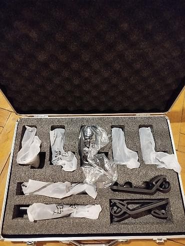 qramafon valı: SHURE brendli mikrofon dəsti üçün daşıma çamadanı və aksesuarları - — 1