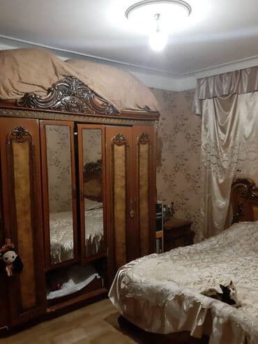 mkr: Bakı, 6-cı mikrorayon, 3 otaqlı, Köhnə tikili, 60 kv. m — 4