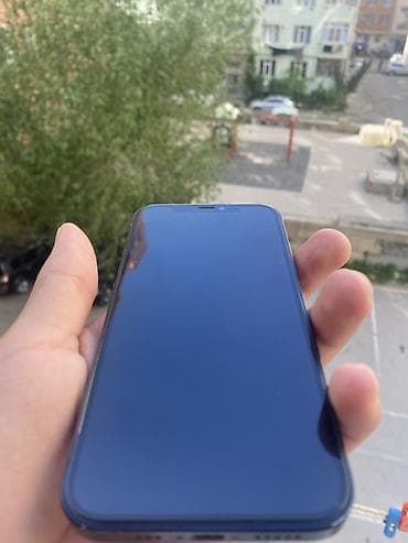 ayfon qulaqciq: IPhone 12, Qara — 7