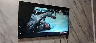 t9 box: Televizor Sony LED ekran 43" — 3