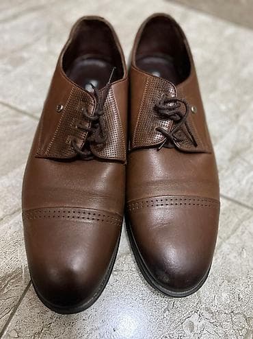 ket ayaqqabilar: Temiz deri yeni ayaqqabi
Olcu 41 — 4