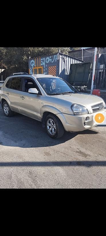 hyundai magazasi: Hyundai Tucson: 2 l | 2008 il Krossover — 1