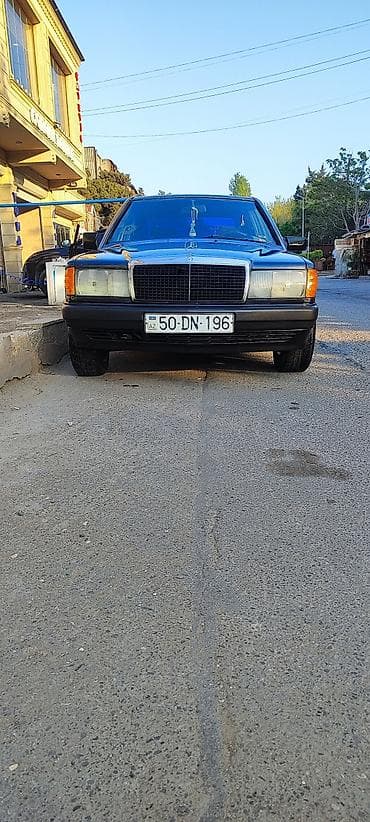 mercedes e280: Mercedes-Benz 190 (W201) sedan - Ban növü: sedan, 4 qapı - Rəng: qara — 1