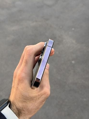 processor core i7: IPhone 14 Pro, 256 GB, Deep Purple — 6
