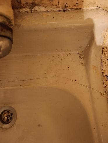 tülpan şəkilləri: Divar tipli keramika əl-üz yuma qabı və qarışdırıcı kran - Material — 2