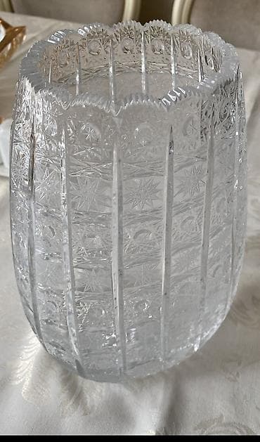 Şamlar: Bir vaza, Xrustal — 1