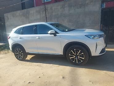 Мототранспорт: Haval H6, 2021, 2.0 motor. Şəhər içi orta yanacaq sərfiyyatı 8–9 l/100 — 7