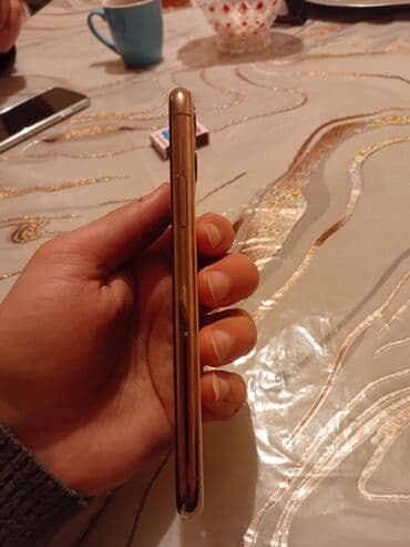 kalonka max: IPhone Xs Max, Qızılı, Face ID — 5