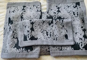 taxt ustu: Pokrıval desdi taxt krovat ücün 2böyük 1 balaca yastıq üzü var az — 3