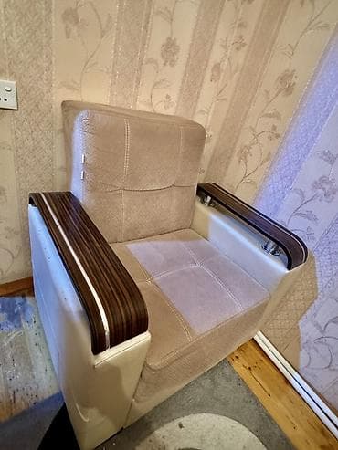 Divan və kreslo dəstləri: Di̇van-kravat, Kreslo, Açılan — 5