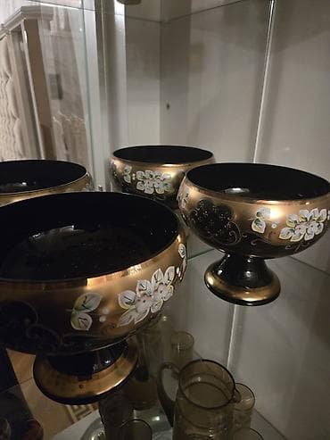 versace servis: Şüşə qab-qacaq dəstləri – əl işli dekorlu - Qızılı və qara rənglərin — 1