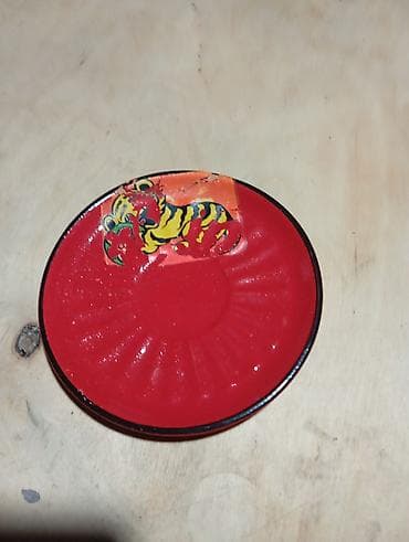 suse qab: Şüşə məmulatlar dəsti - Kəsimli naxışlı şüşə vaza: Ağız hissəsi lalə — 6