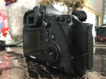 canon 1100 eos: Canon 6 D Səliqəli işlənib kosmetikdə normaldı şəkildə görünür ikinci — 3