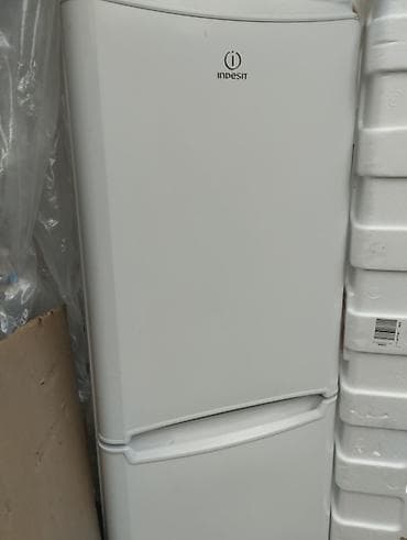 2 qapılı Indesit Soyuducu Satılır, rəng - Ağ