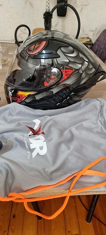 Motonəqliyyat: 180 azn almisdim cemi 4,5 defe istifade etmjsem XOR Helmets integral — 3