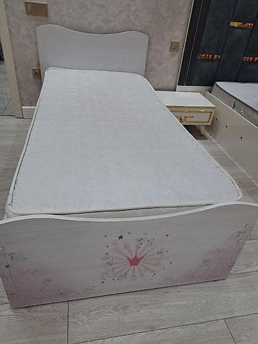 yer suren: Qız üçün, Çarpayı, Bazasız, Matras ilə, Siyirməli — 4