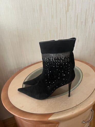 rezin qısa çəkmələr: Qısaboğaz, Ölçü: 38, rəng - Qara, İşlənmiş — 3