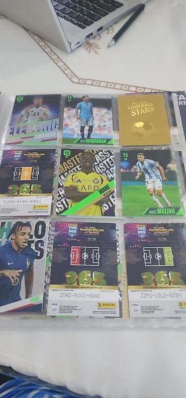 fifine: Toplam 135 eded Panini FIFA 365 Adrenalyn XL futbol kartları albomu – — 3