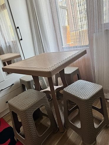 Balkon üçün, Açılmayan, Kvadrat masa, 4 stul — 1