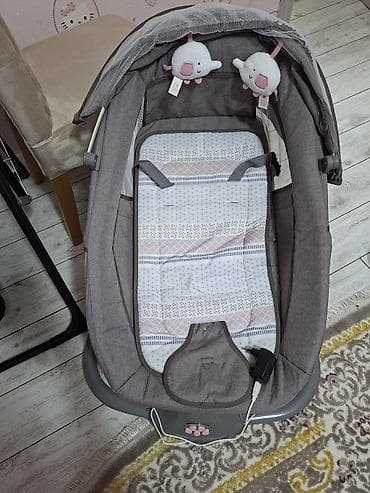 Oğlan və qız üçün, Yeni, Dördbucaq, Beşik, Dəst ilə, Matras ilə, Yellənmə mexanizm ilə