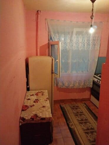 xacmazda kiraye evler ayliq: Nizami rayonu,8 km bazarının yanında,1 otaqlı,orta təmirli,əşyalı — 7