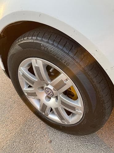 multi sukan: Volkswagen sedan – salon detalları və komfort - Rəng: bej/qaranlıq — 9