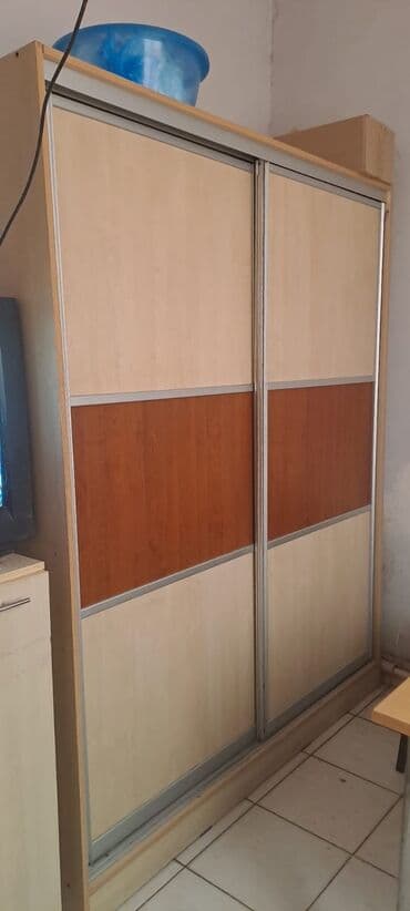 yazı masası qiyməti: Ofis mebel dəsti Tərkibi: - Sürgülü qapılı iki rəng kombinli — 3