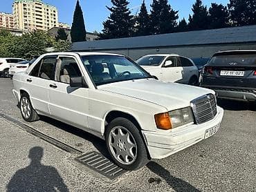 bmw 520 1984: Mercedes-Benz 190 (W201): 2 l | 1991 il Sedan — 1