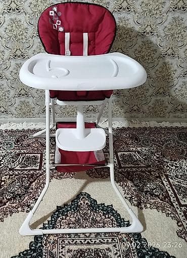 Uşaq yemək masası çox keyifetilidi heç bir problemi yoxdu 50m satılır