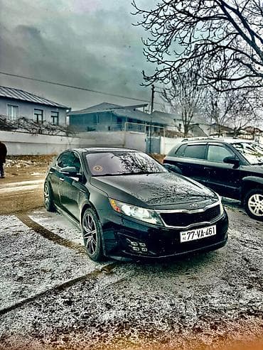 Kia K5: 2 l | 2013 il Sedan