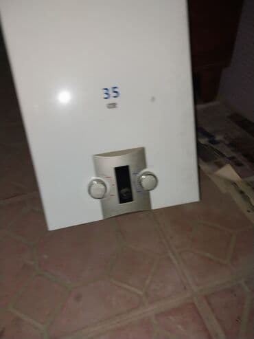 hamam ucun krantlar: Qazla işləyən su qızdırıcısı (divar tipi) - Ön paneldə “35” — 1