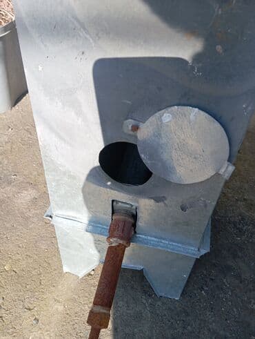 Baklar və çənlər: Metal soba – qazla işləyir icinde yaxşı farsunkada var yaxin yerlere — 3