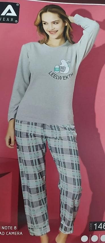 klassik geyim: Dəstlər, kostyumlar — 4