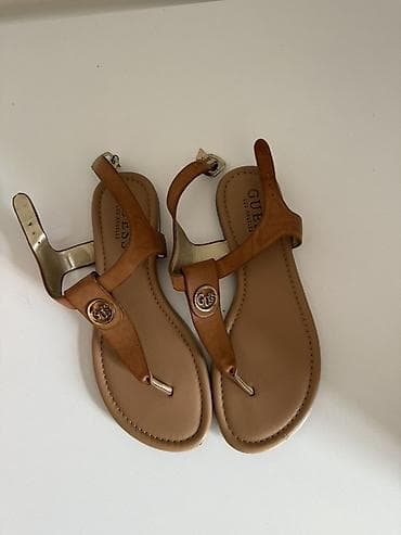 setka ayaqqabılar: GUESS Los Angeles qadın sandal - Model: barmaq arası T-strap sandalet — 3