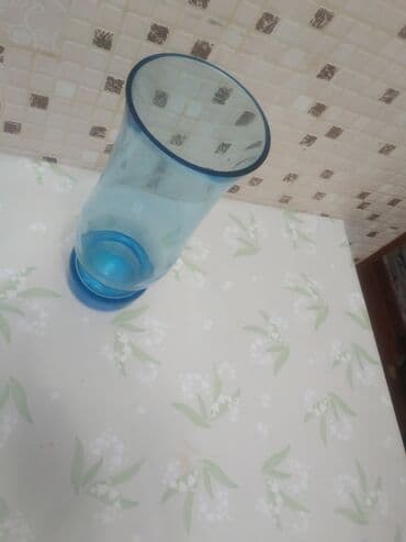 dekarativ guller: Bir vaza — 2