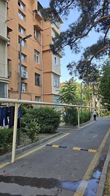 Qara Qarayev metrosunun yaxınlığında 2 otaqlı evi AİLƏYƏ, və yaxud