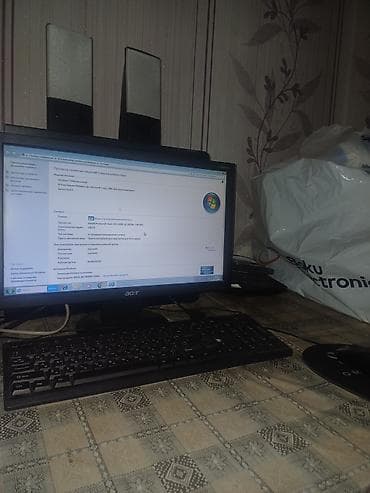 prosessor i7: Acer stolüstü kompüter seti Monitor: Acer LCD (təxminən 19"), parlaq — 3