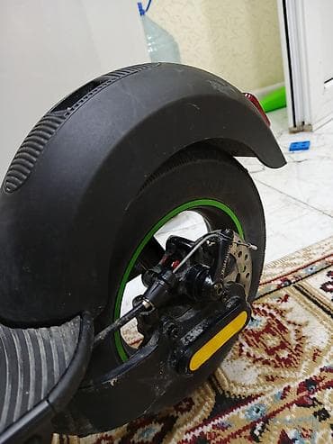 Təxmini 20 gün kuryer işləmişəm restorana işe girdim deyə satıram Ece — 5