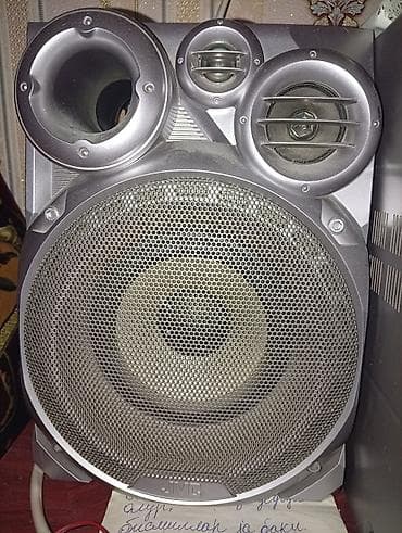 jvc kalonka: 1 ədədi 25 manat 2 ədəddir cutu 50 manat
- Marka/model: JVC — 1